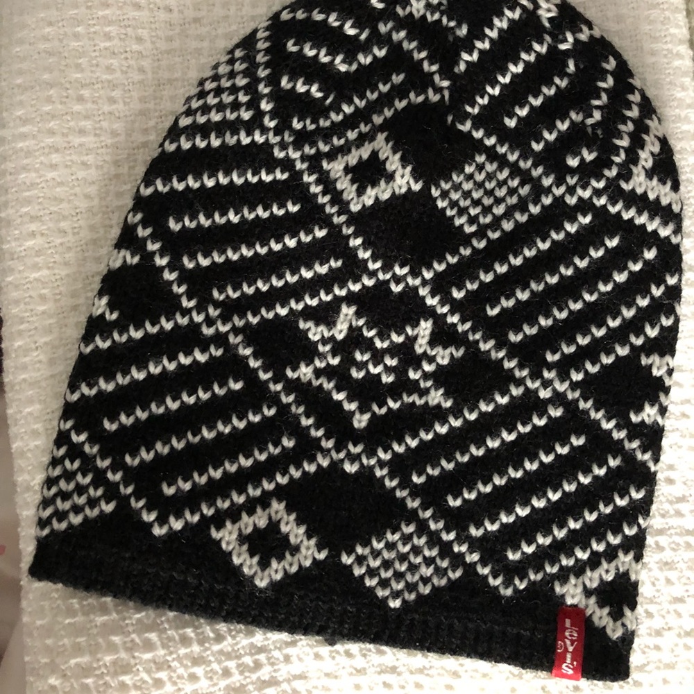 Levi’s Knit Beanie - Picture 3 of 3